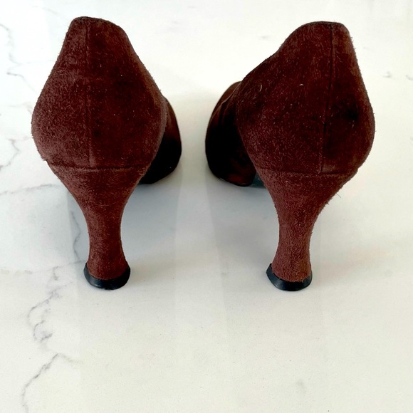 Stuart Weitzman Suede Pumps - Picture 5 of 6